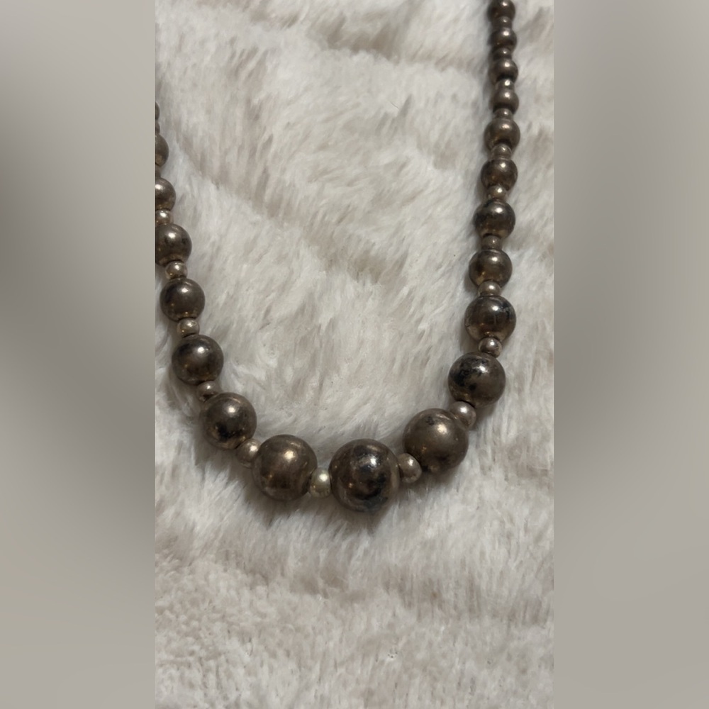 Elegant Brown Beaded Necklace - Picture 1 of 6